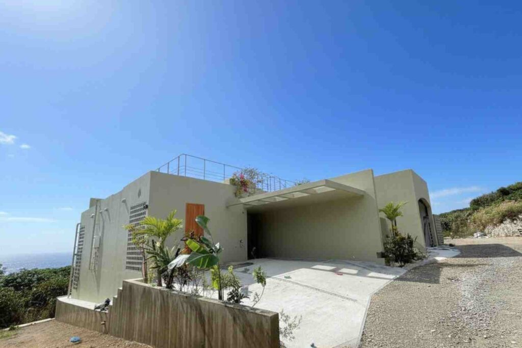 沖縄古宇利島のリゾートガーデン植栽デザイン２