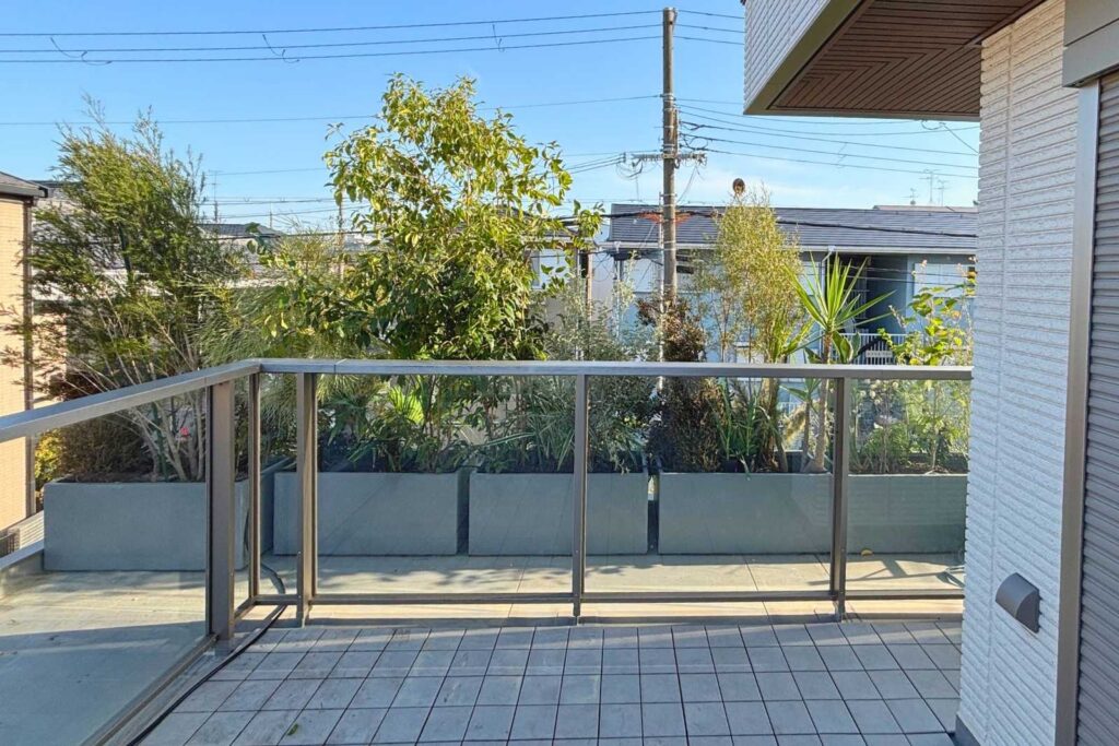尼崎のルーフトッププランター植栽の部屋からの眺め